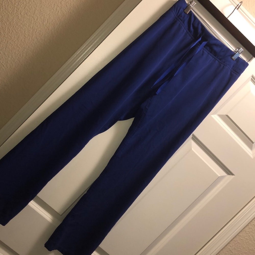 Livingston scrubs